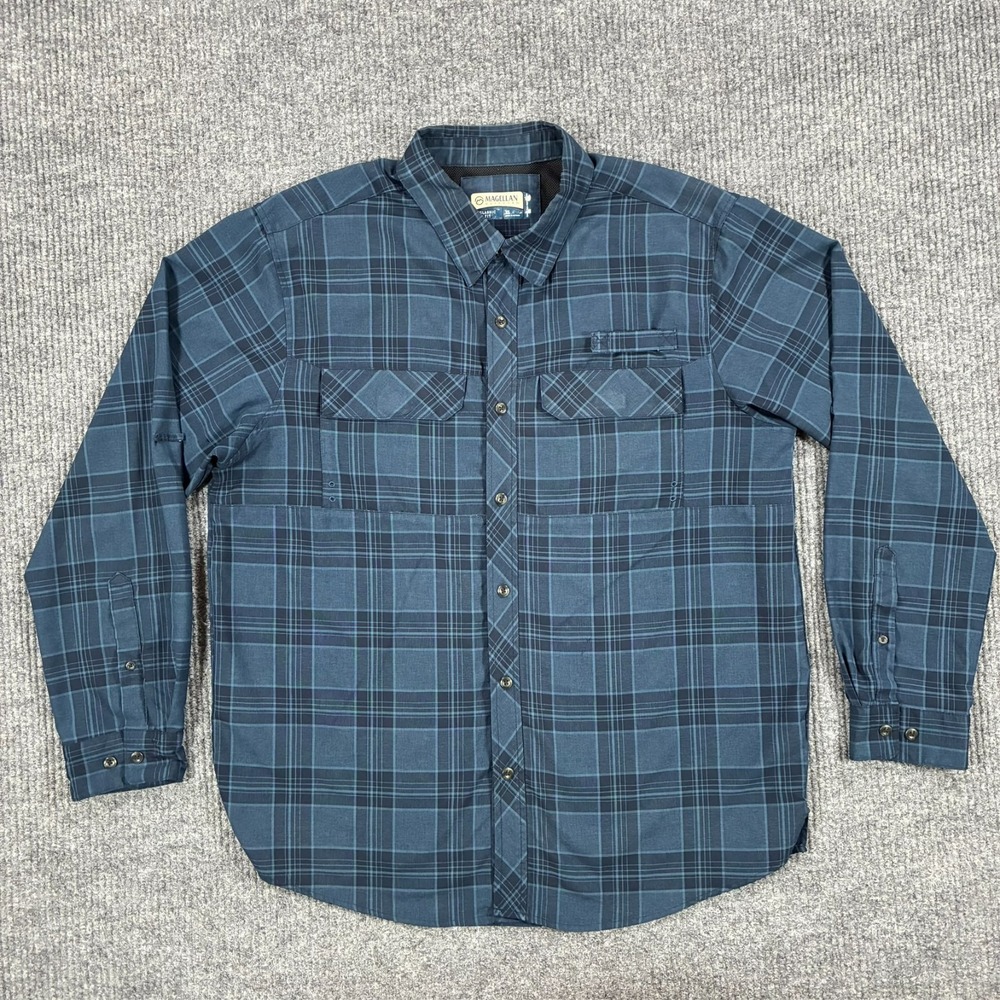 Magellan Outdoors Fishing Shirt Mens XL Blue Plaid Long Sleeve Moisture Wicking